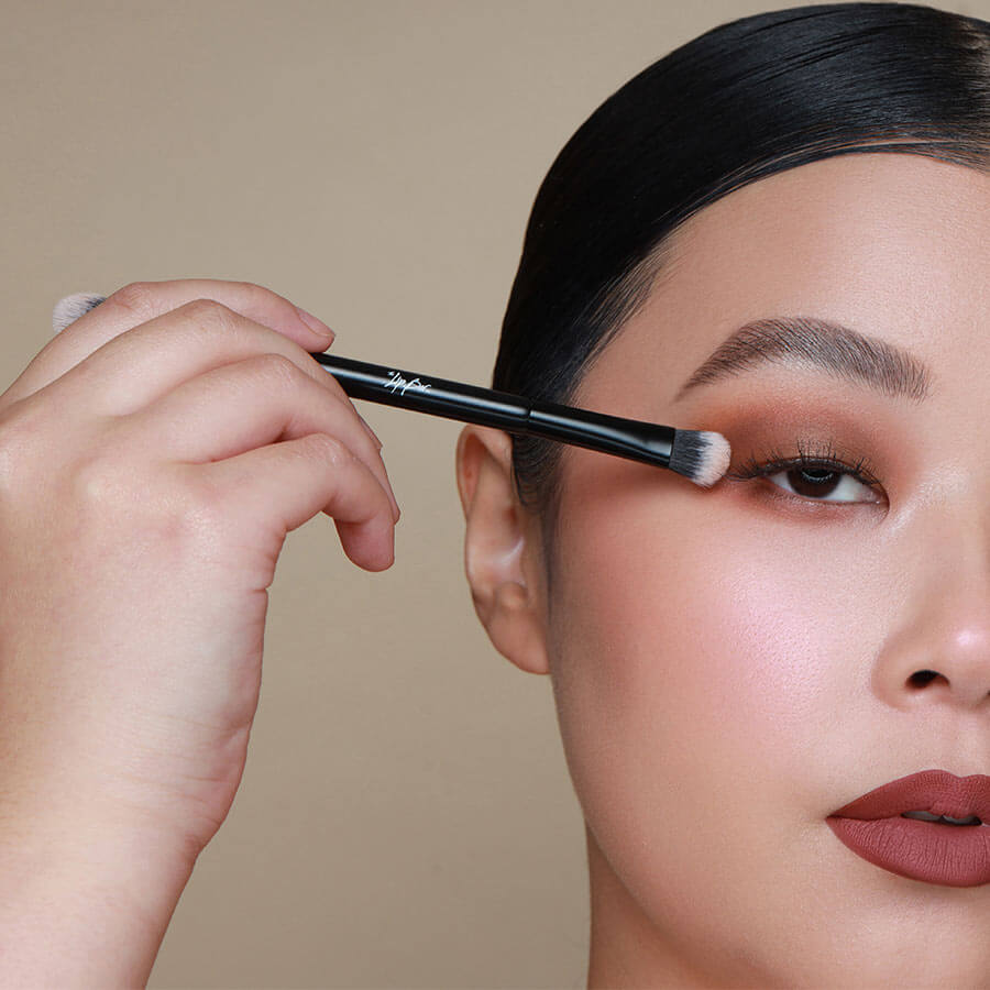 The Lip Bar Eyeshadow Brush