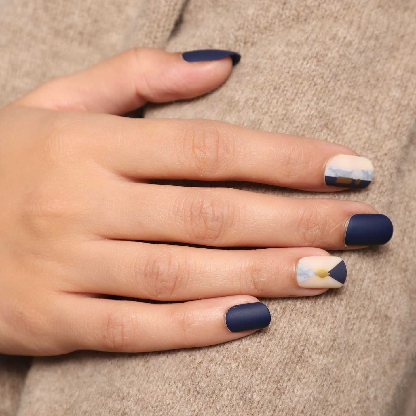 Lick nail Matte Blue