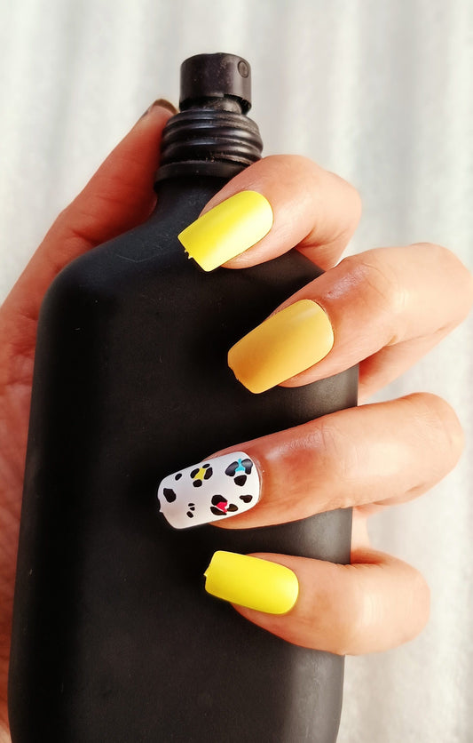 Acrylic/ Press-on Designer Nails with Glue Tabs | Artificial Nails Under 50  - Box Shaped Yellow-White Designer