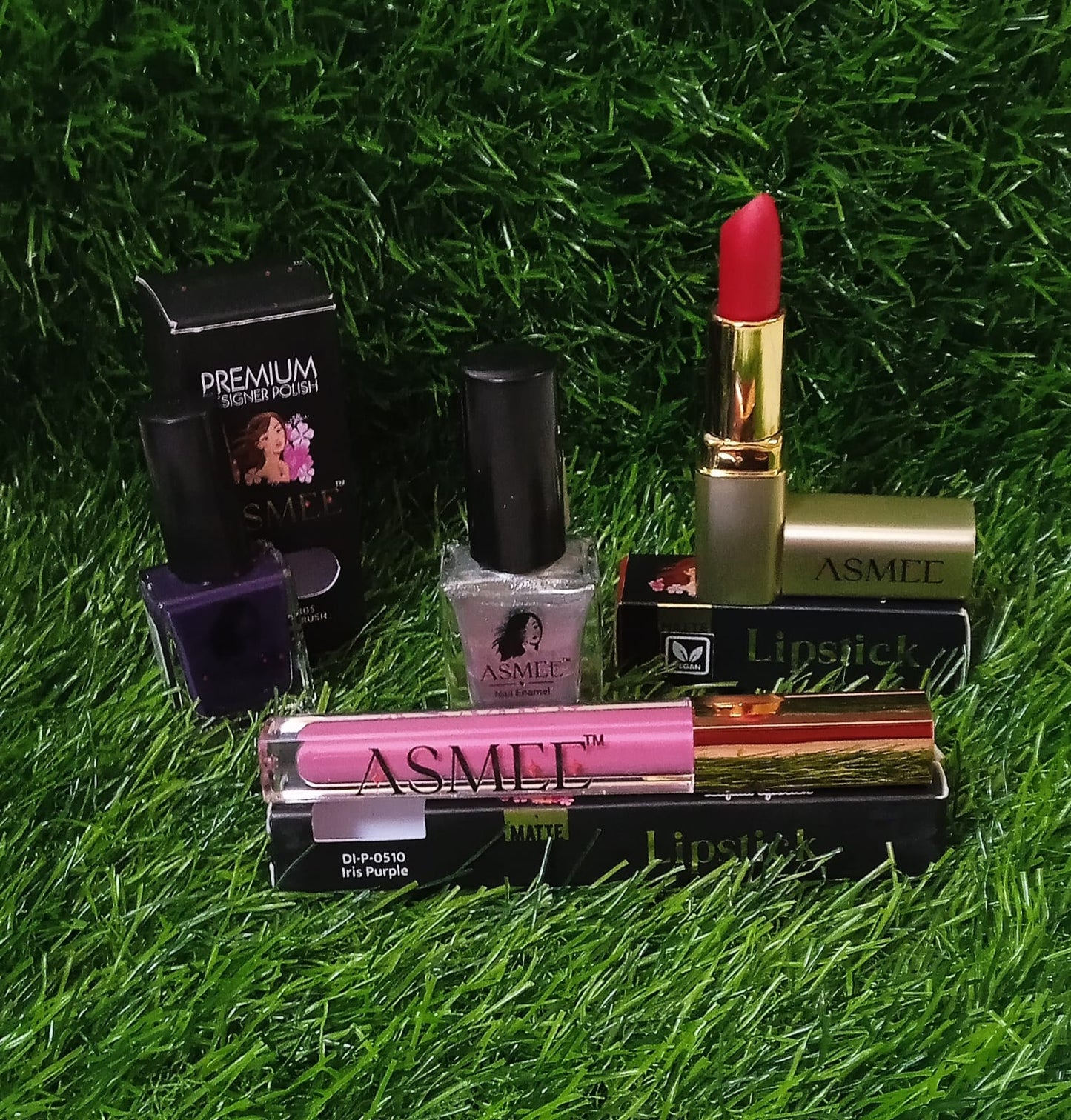 Asmee Hamper - Lipstick & Nailpolish