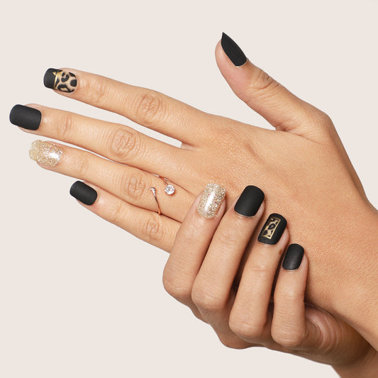 Lick Nail Black White