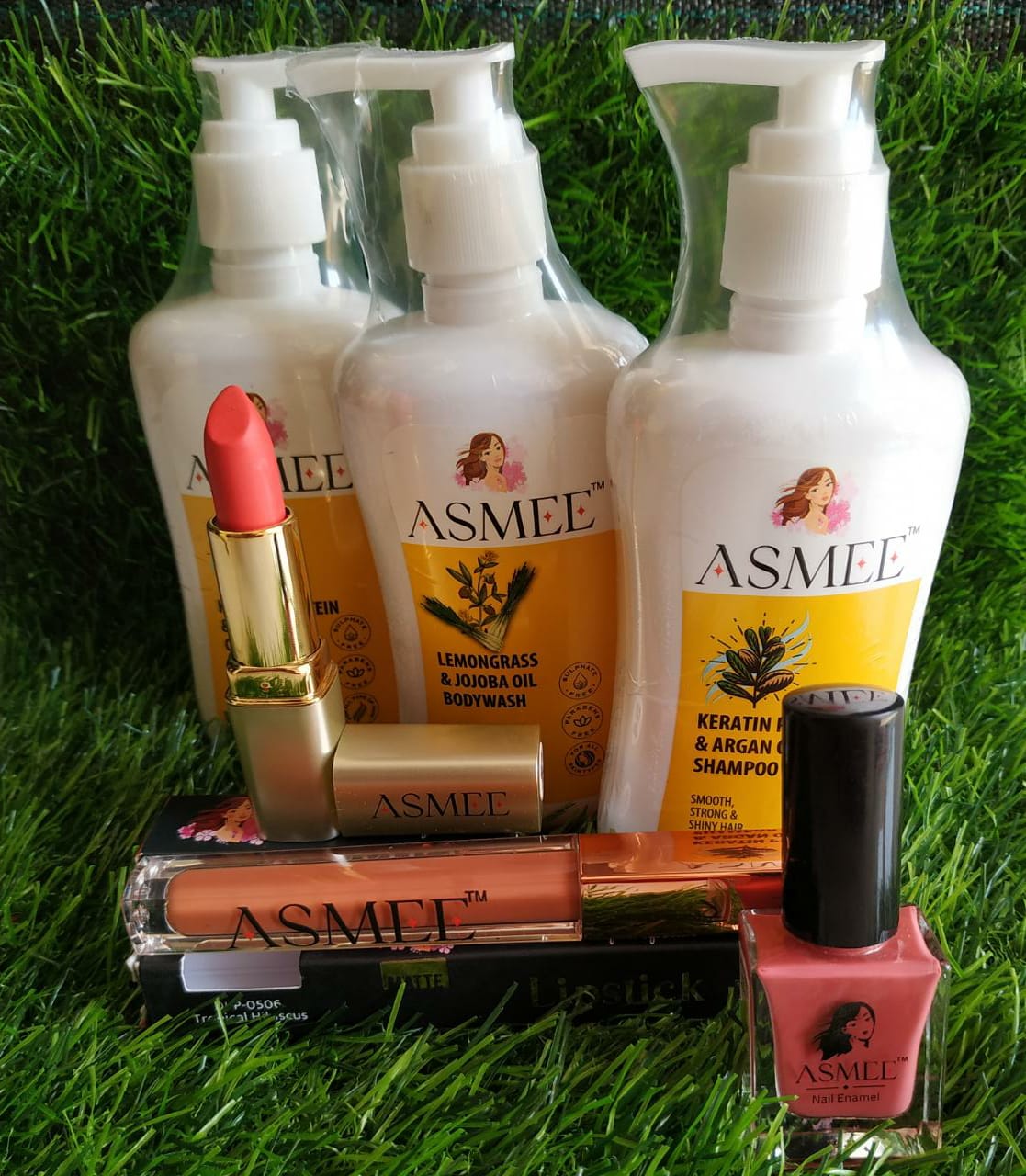 Asmee Hamper - Shampoo, Conditioner, Bodywash, Nail Polish, Lipstick